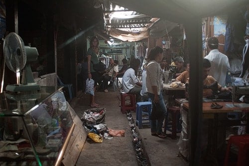 Visita por los pasillos del mercado de Kampot