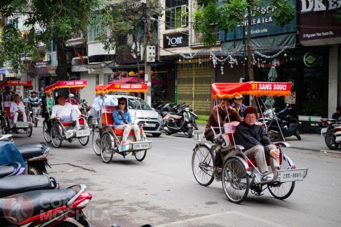 Turistas en cyclo por Vietnam