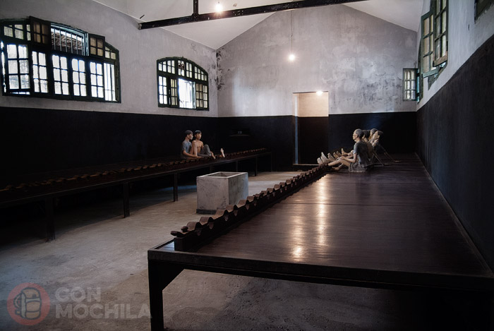Sala donde se hacinaban los presos