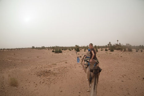 Camino de vuelta por el desierto del Sahara