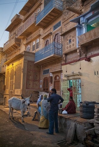 Una familia de Jaisalmer (y una vaca... como no!)