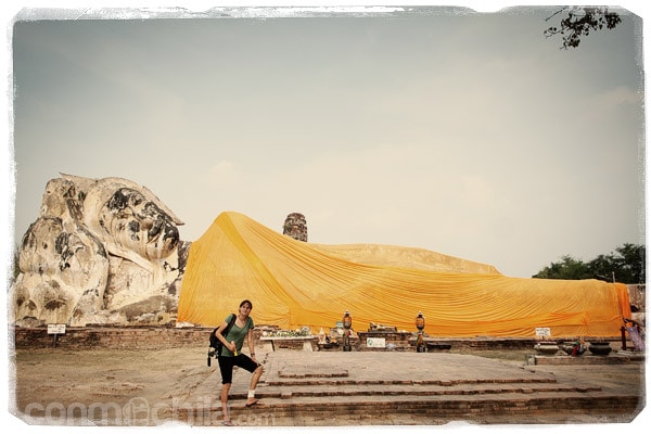 Junto al inmenso buda reclinado de Wat Lokayasutharam