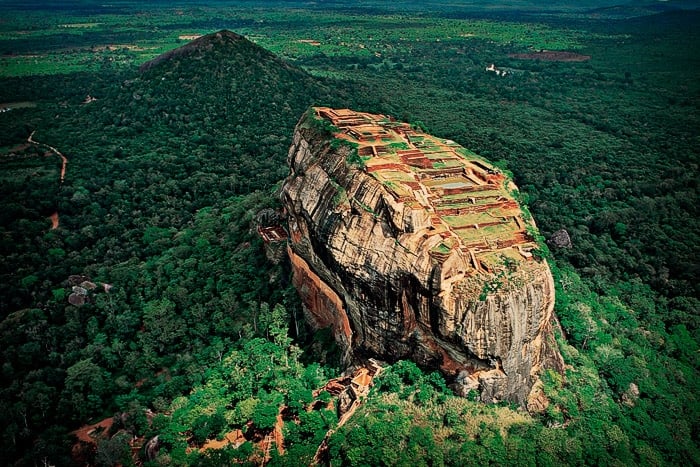 La Roca del León (Lion's Rock) de Sigiriya a vista de pájaro