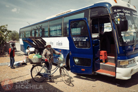 El autobús en Camboya