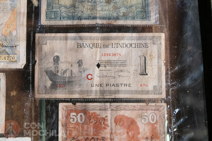Unos billetes de la época colonial
