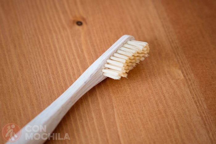 Cepillo de dientes de bambú, el nuevo inquilino de nuestro neceser de viaje