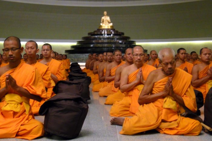ordenación monjes budistas