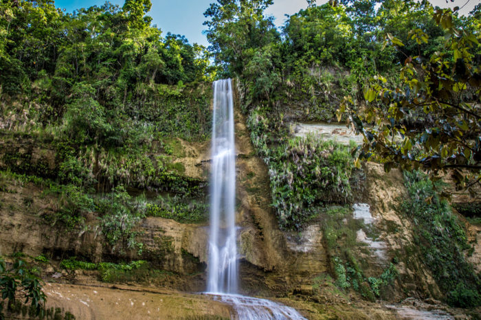 Can Umantad Falls