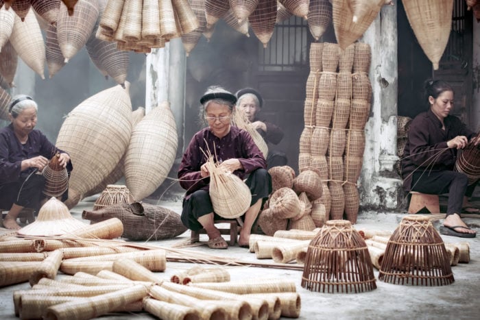 Mujeres trabajan Vietnam