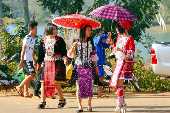 Un evento en Tailandia con mujeres fr etnia karen