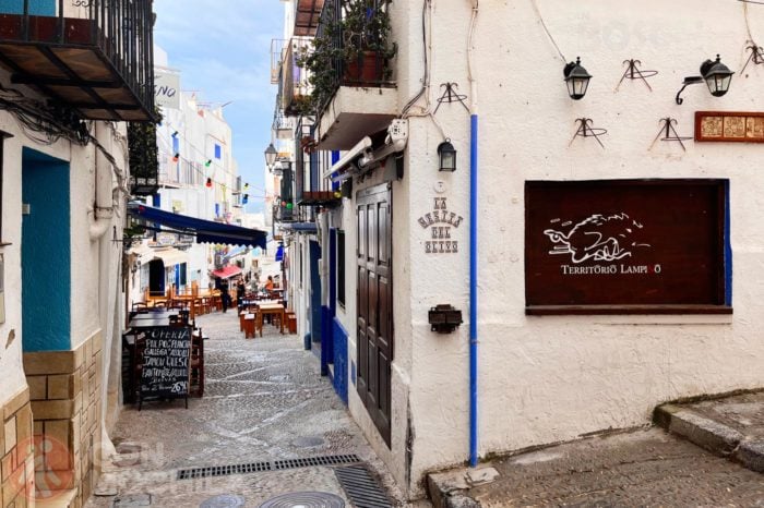 Las bonitas calles del casco antiguo de Peñíscola