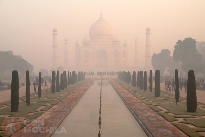 El Taj Mahal a primera hora del día
