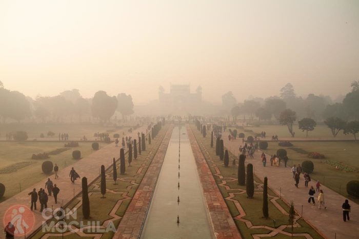 Detalle del jardín del Taj Mahal
