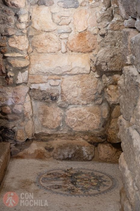 Mosaico del árbol de la cripta de San Eliano