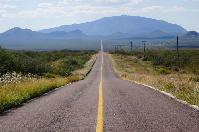 Esas carreteras impensables e interminables que atraviesan Durango para conectar con el estado de Sinaloa