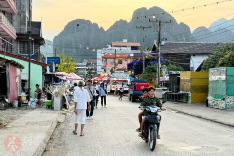 La crónica cósmica. La primera vez que vine a Vang Vieng